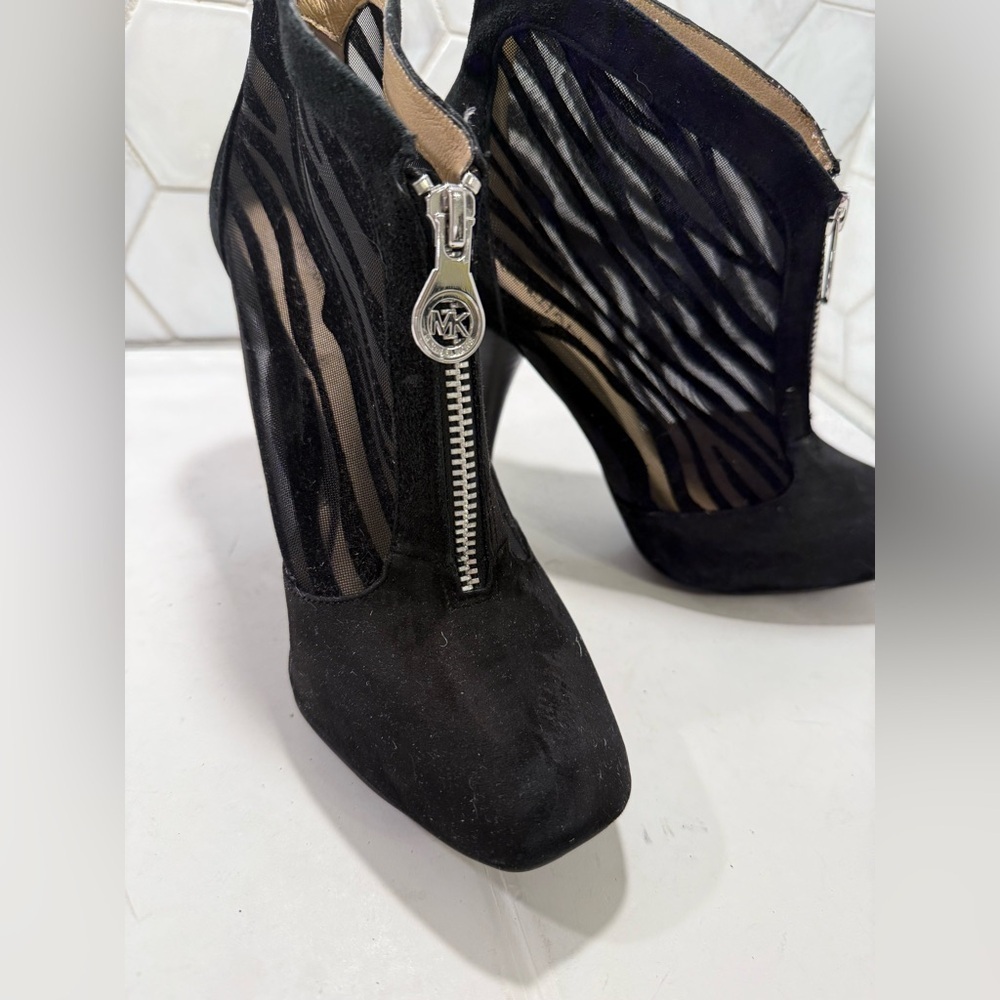Michael Kors Fulton Black Suede & Mesh Bootie Size 8.5 Stiletto Boots Zippered - Picture 2 of 10